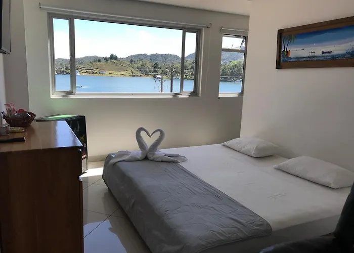 Hotel Bahia Guatape